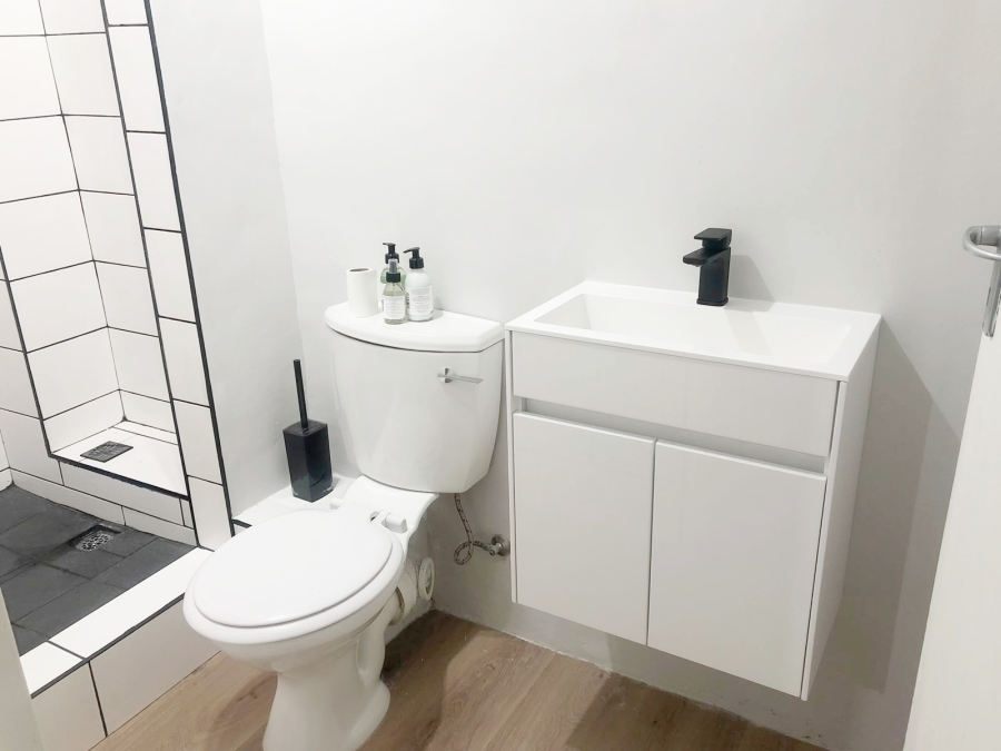 To Let 1 Bedroom Property for Rent in Rondebosch Western Cape